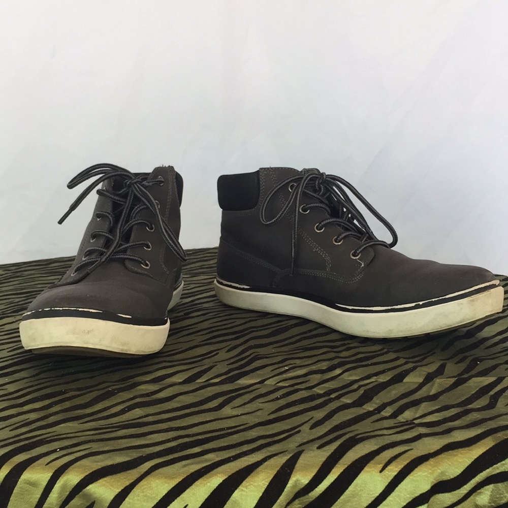 Gray leather Topman shoe